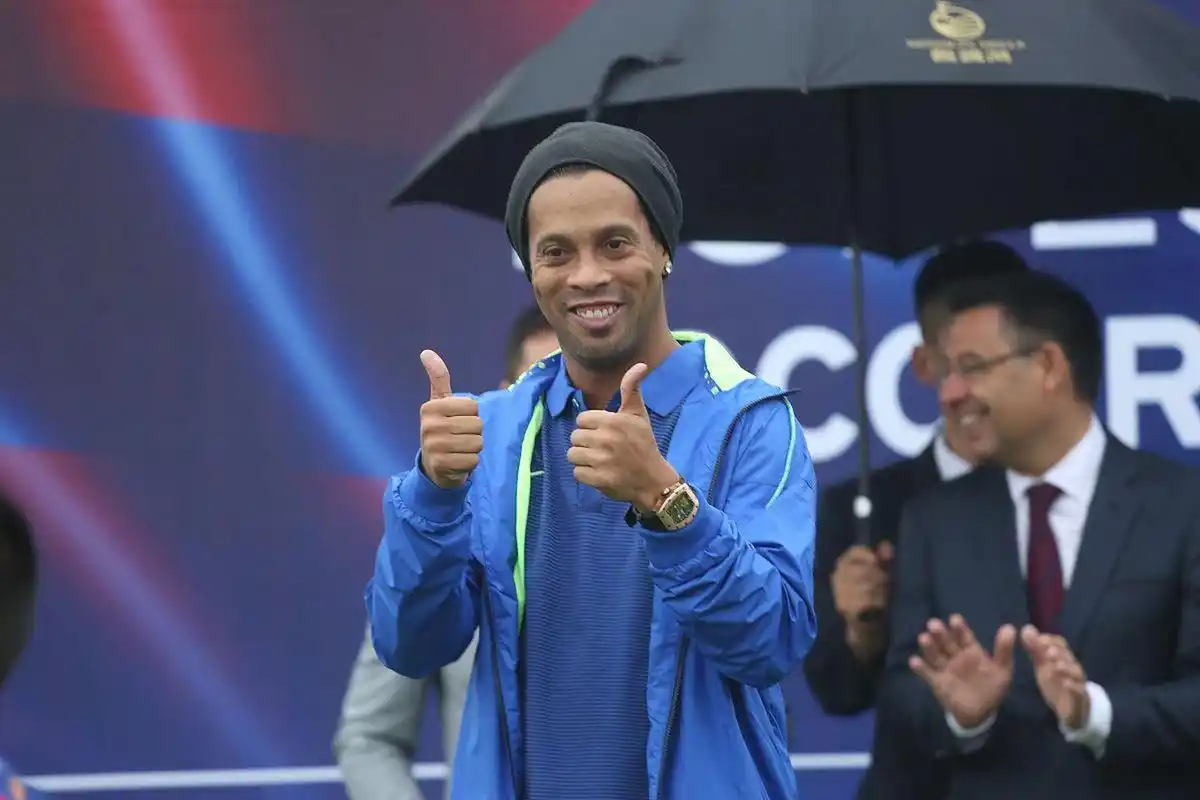 位不够坚决 位不够坚决